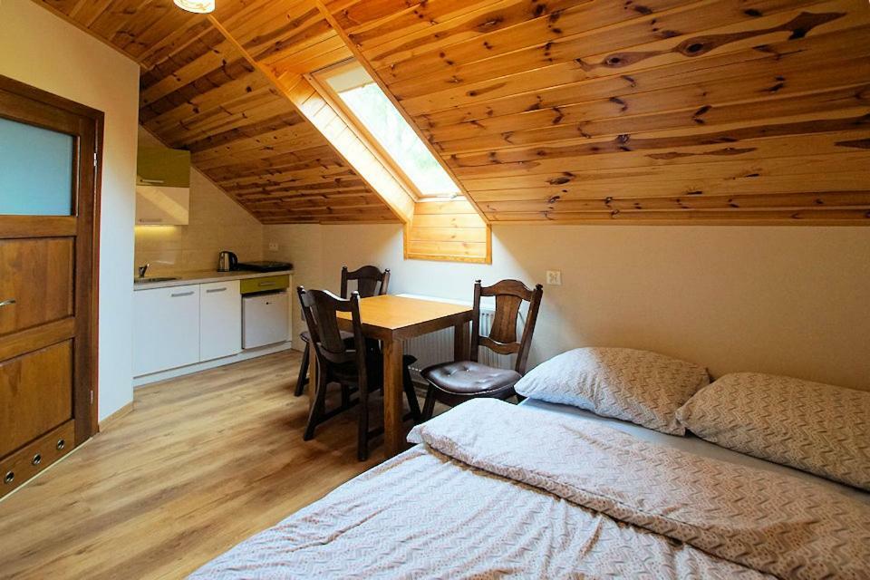Noclegi Azyl Krajno-Zagorze Экстерьер фото